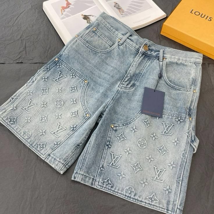 The Boulevard Short